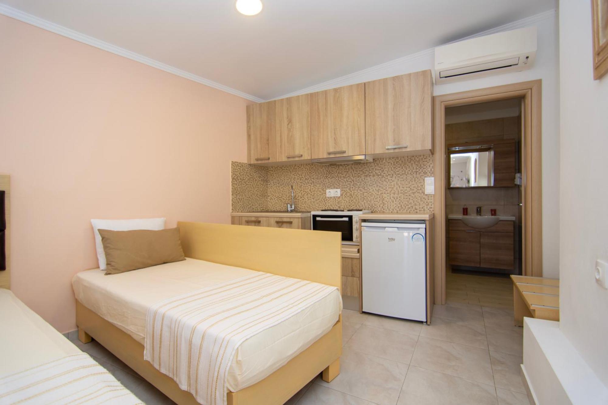 Hotelsunnybeachgr Pérdika Exterior foto